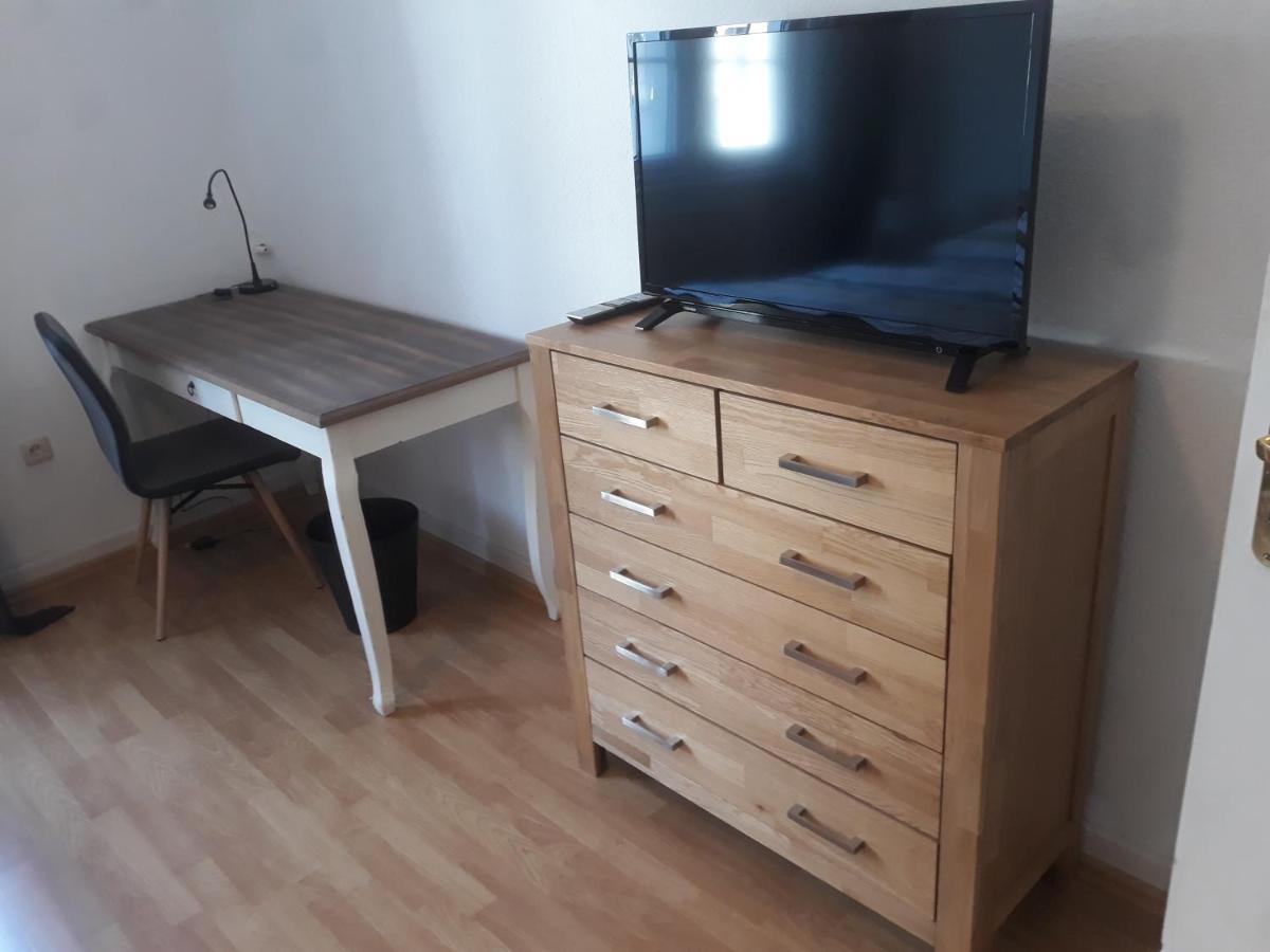 Ferienwohnung Macfewo Im Zentrum Von มาเยิน ภายนอก รูปภาพ