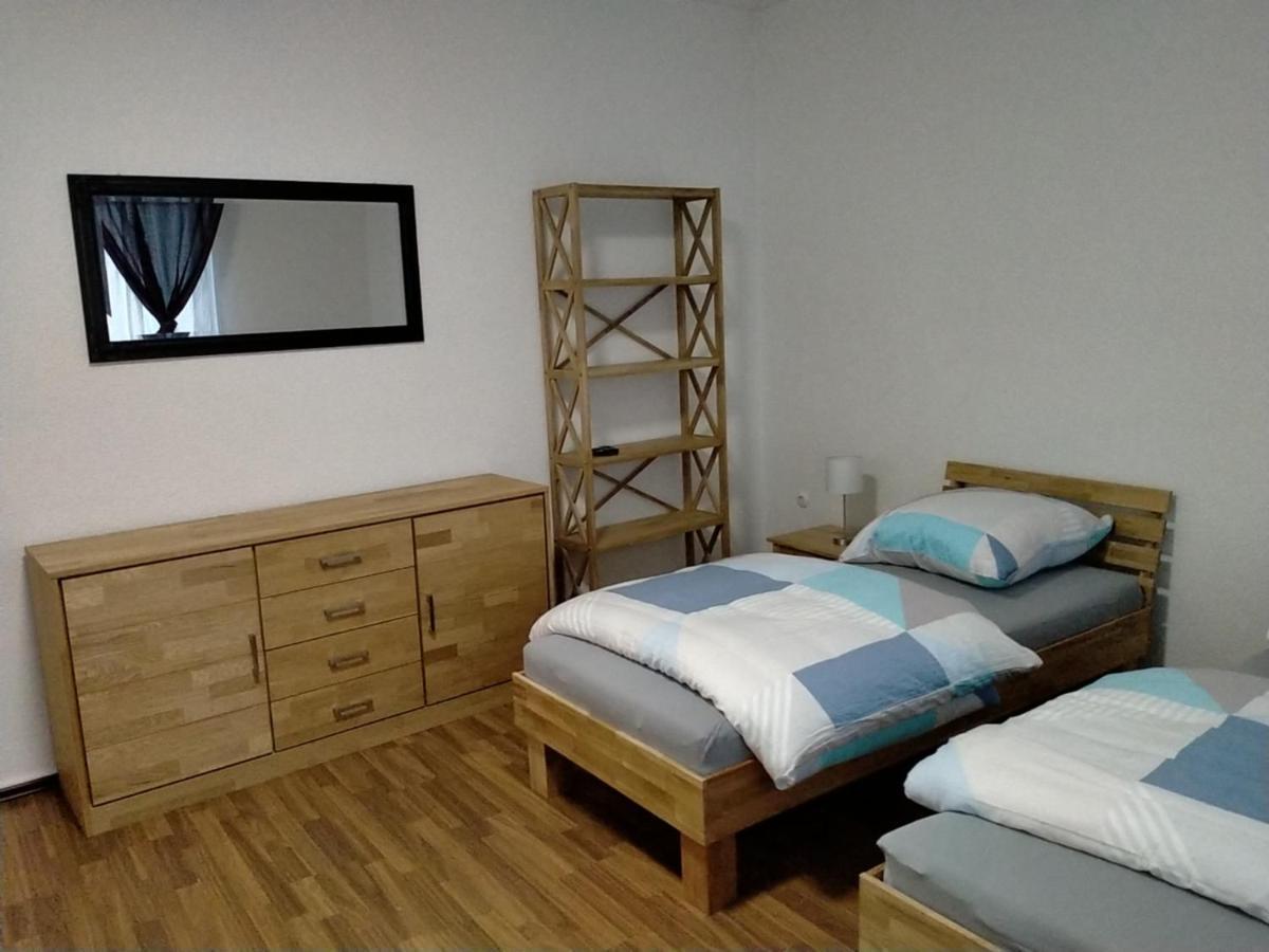 Ferienwohnung Macfewo Im Zentrum Von มาเยิน ภายนอก รูปภาพ